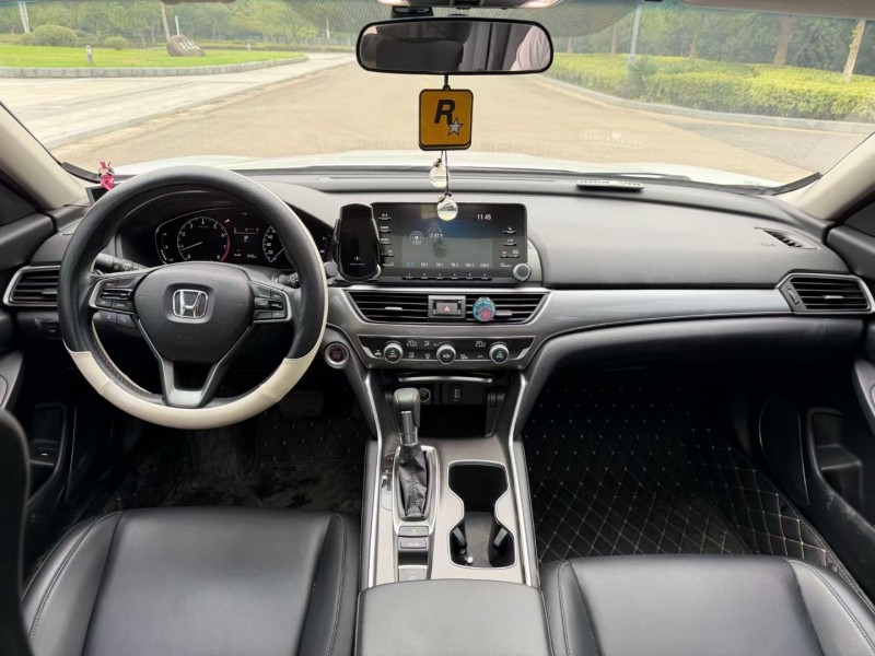 盐城19年本田雅阁6