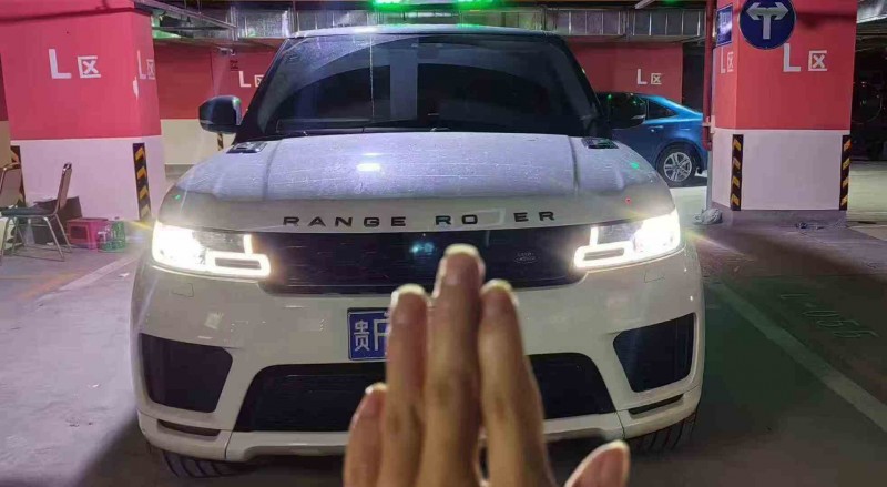 临沧19年路虎揽胜运动1