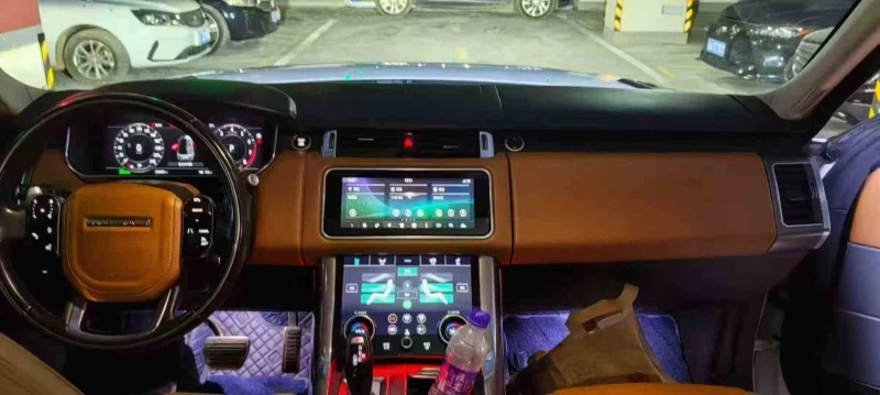 临沧19年路虎揽胜运动9