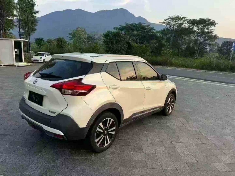 湛江20年日产劲客8