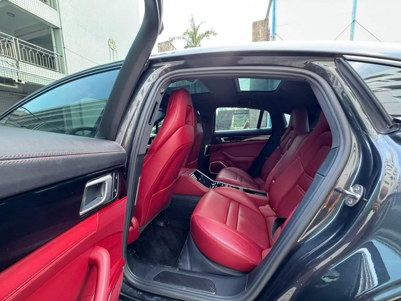 深圳21年保时捷帕拉梅拉4