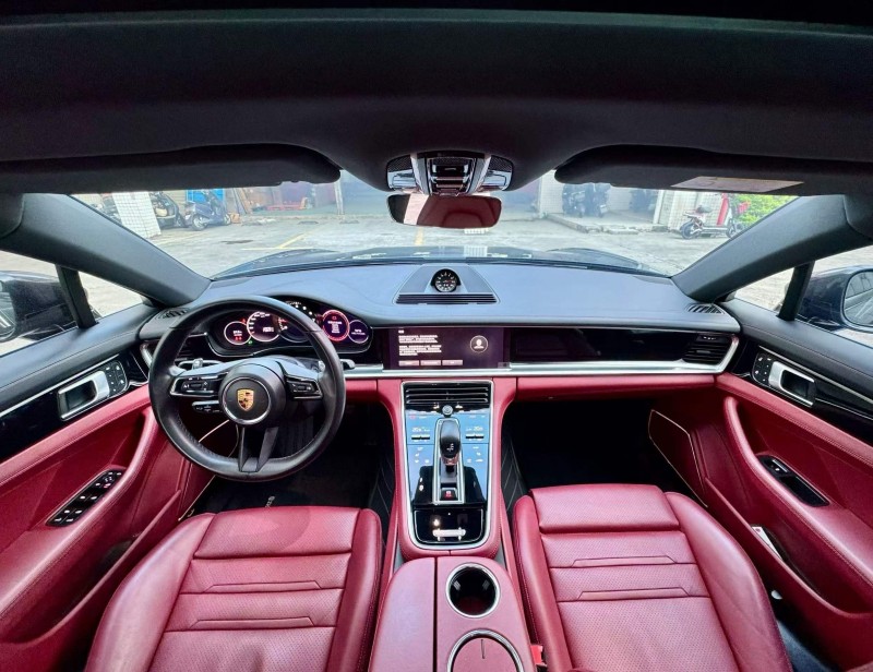 深圳21年保时捷帕拉梅拉5