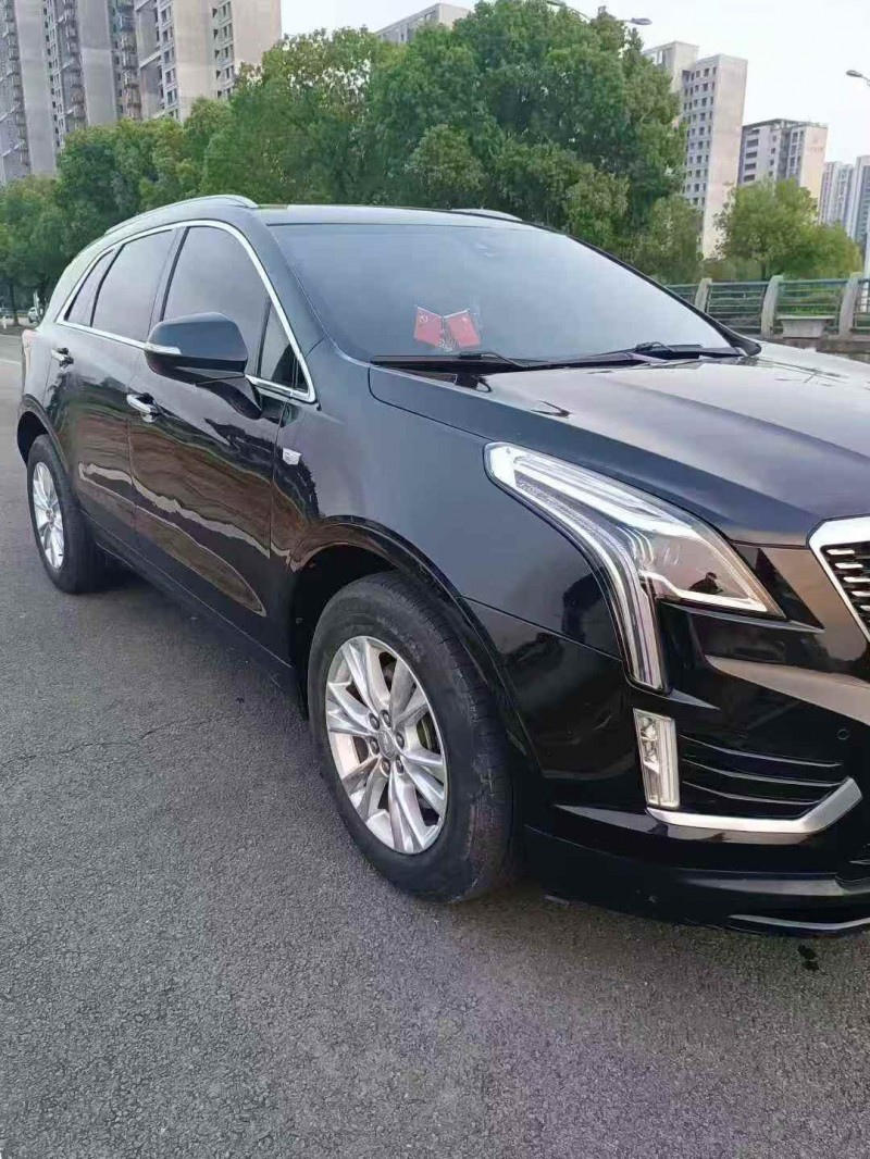 常州20年凯迪拉克XT52