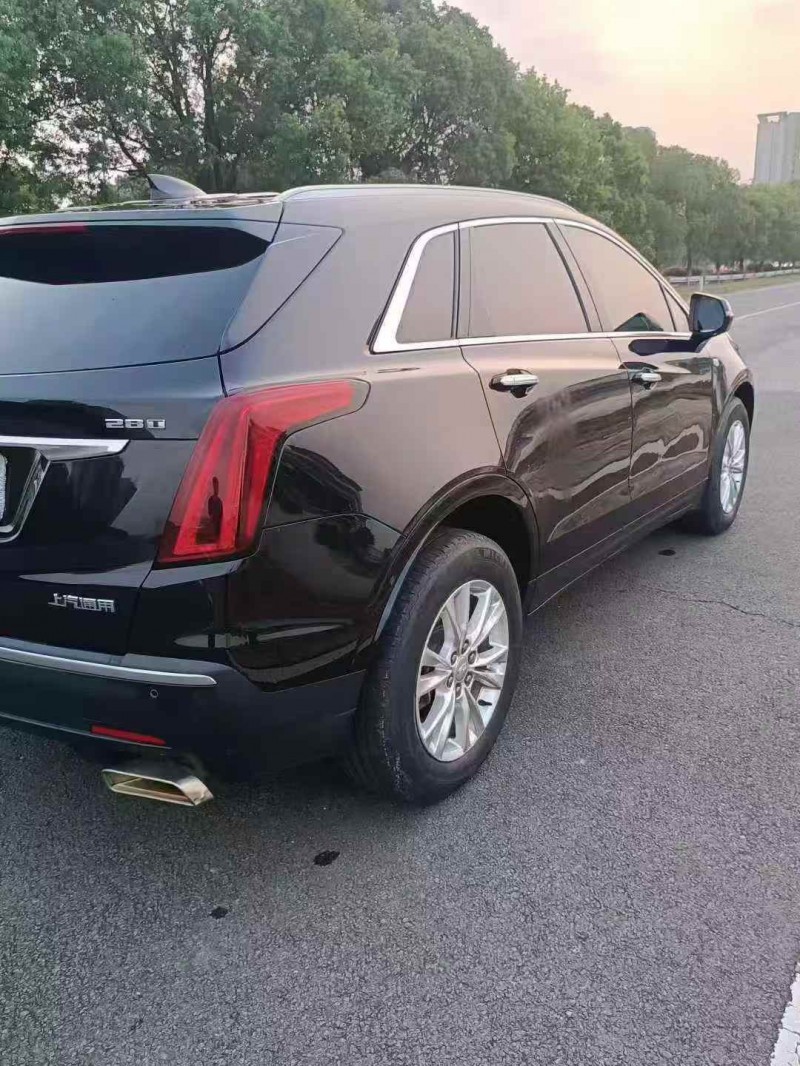 常州20年凯迪拉克XT58