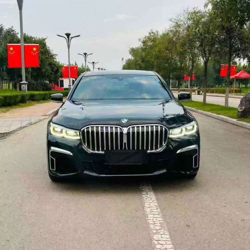 济宁22年宝马7系1