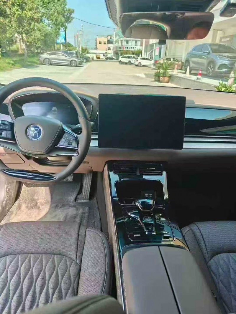 广州25年比亚迪汉4