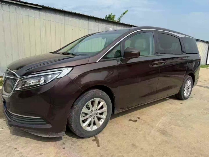 青岛20年别克GL82