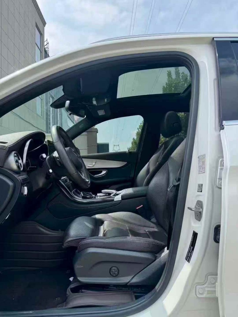 威海18年奔驰GLC4