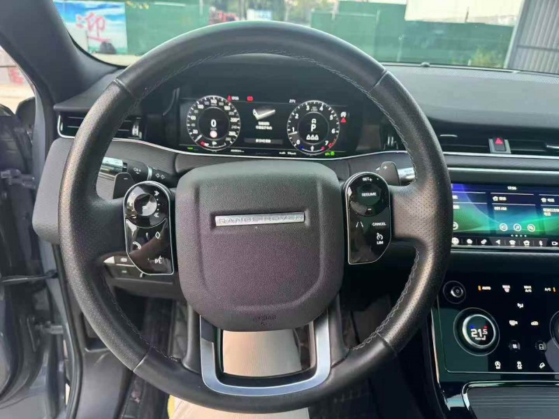 济宁20年路虎极光6