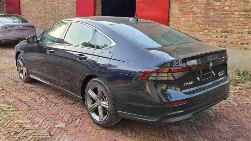 保定25年本田雅阁9