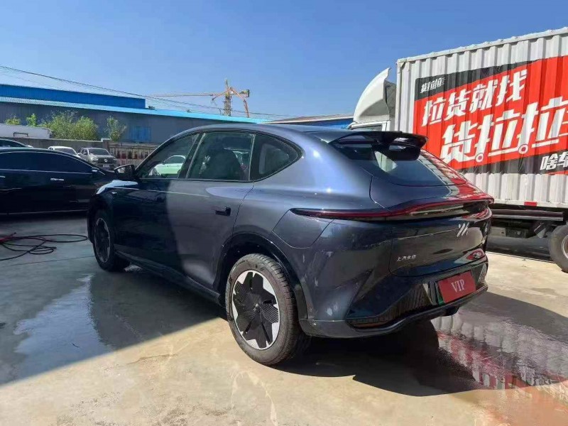 济南25年智己LS78