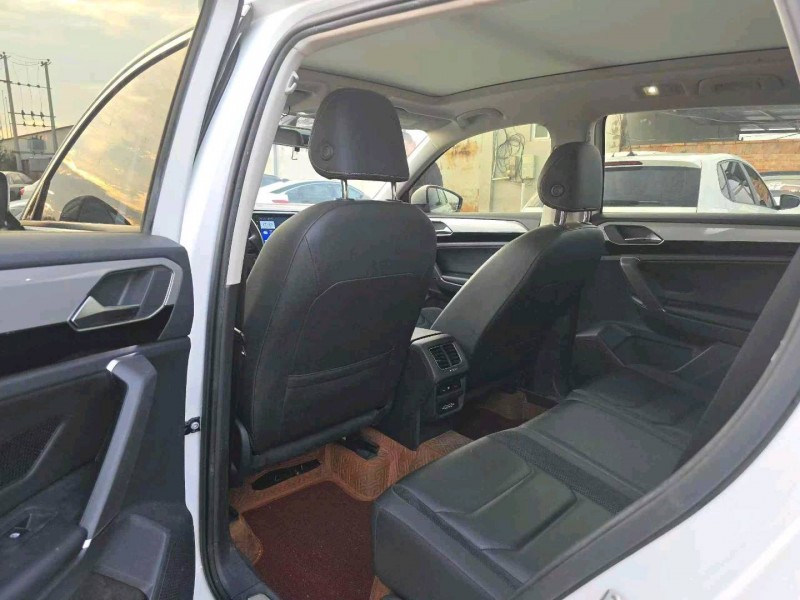 保定20年大众探岳7