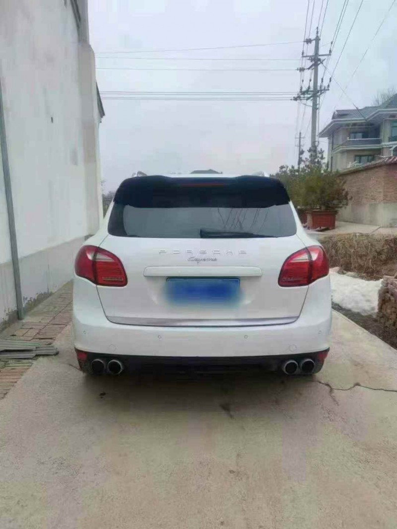 汉中13年保时捷卡宴8