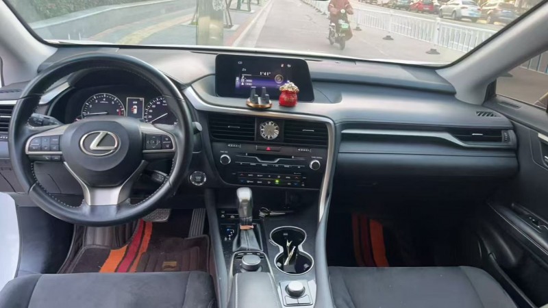 枣庄19年雷克萨斯RX3