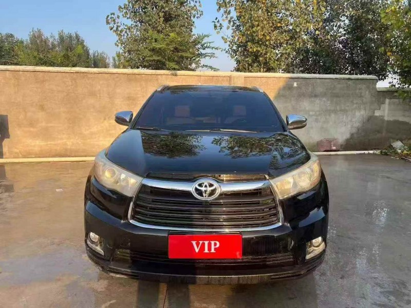 日照15年丰田汉兰达1