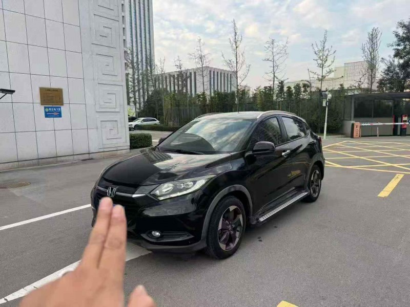 临沂15年本田缤智2