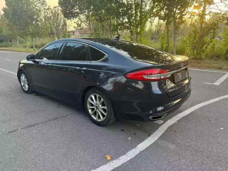 济宁17年福特蒙迪欧8