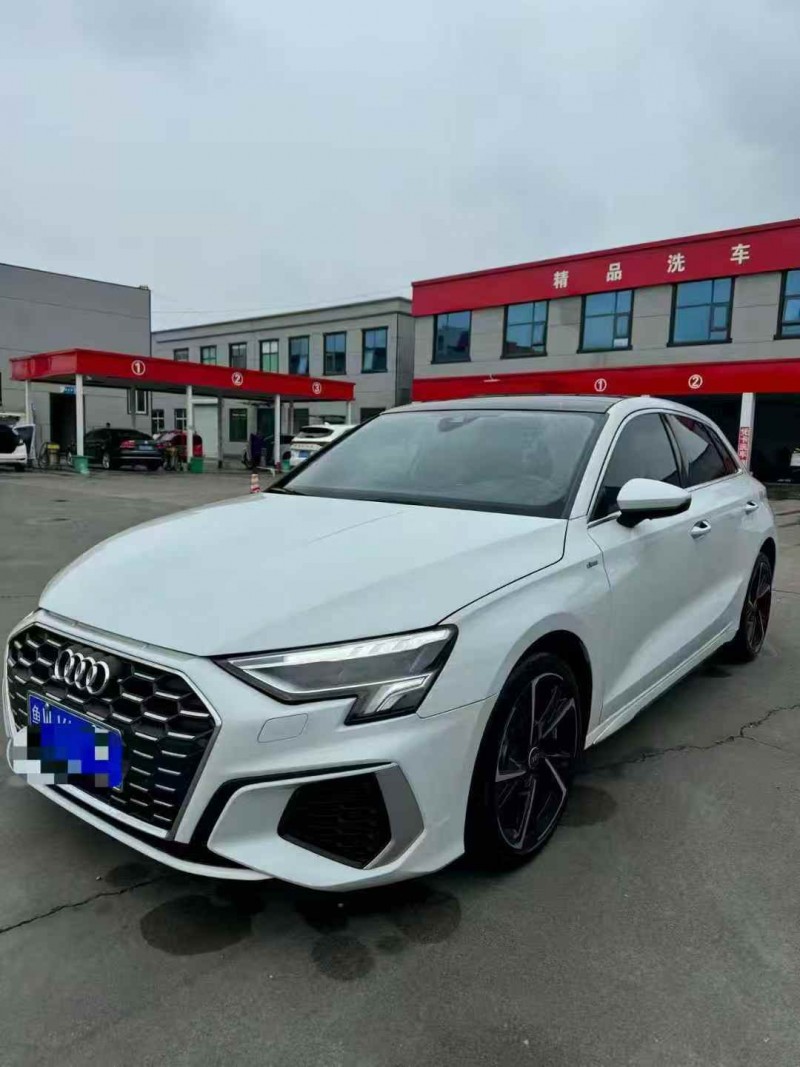 青岛23年奥迪A33