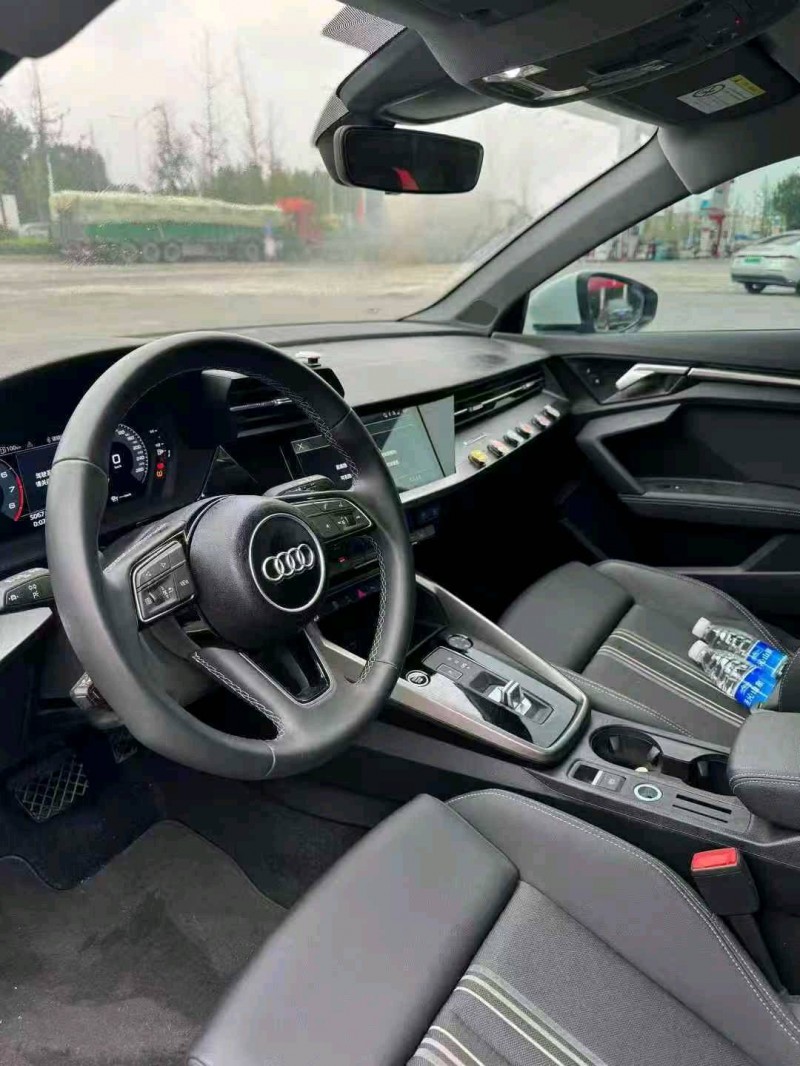 青岛23年奥迪A36