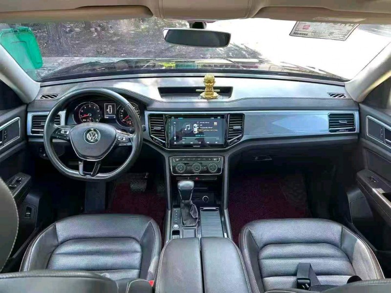 保定18年大众途昂9