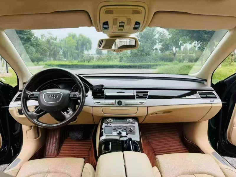 济宁15年奥迪A8L4