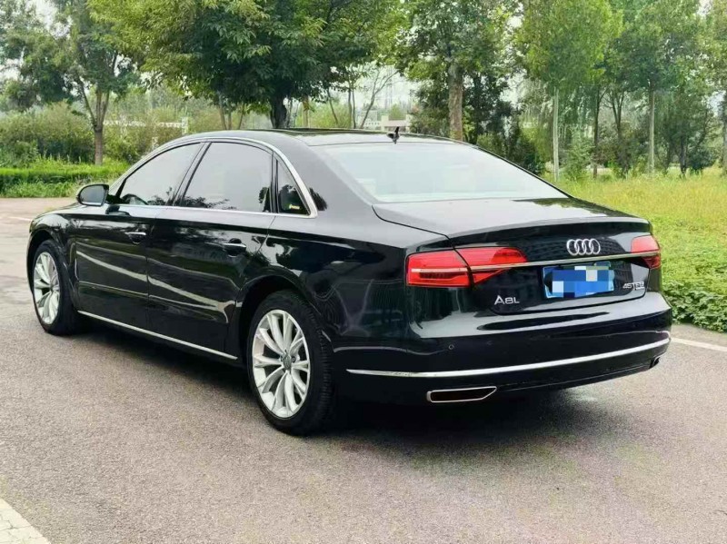 济宁15年奥迪A8L8
