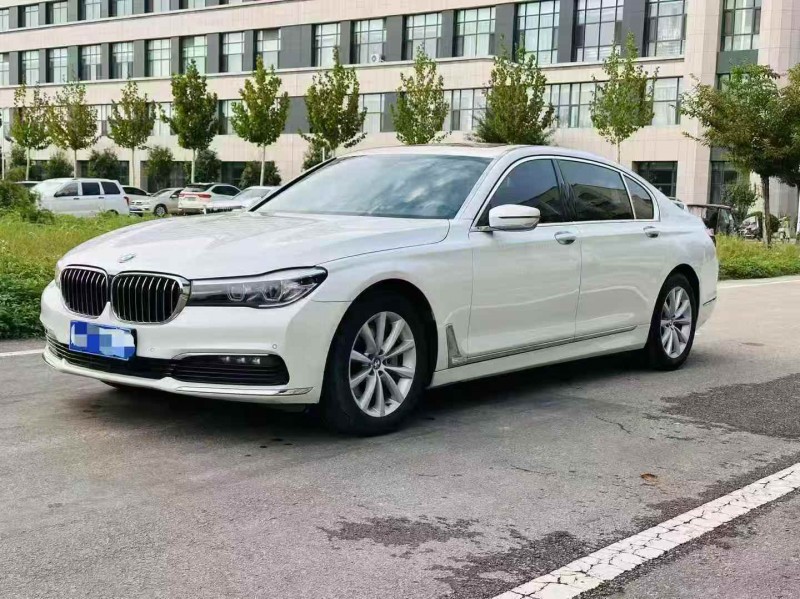 东营17年宝马7系2