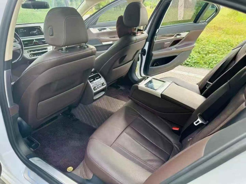 东营17年宝马7系9