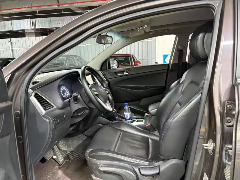 徐州17年现代途胜4