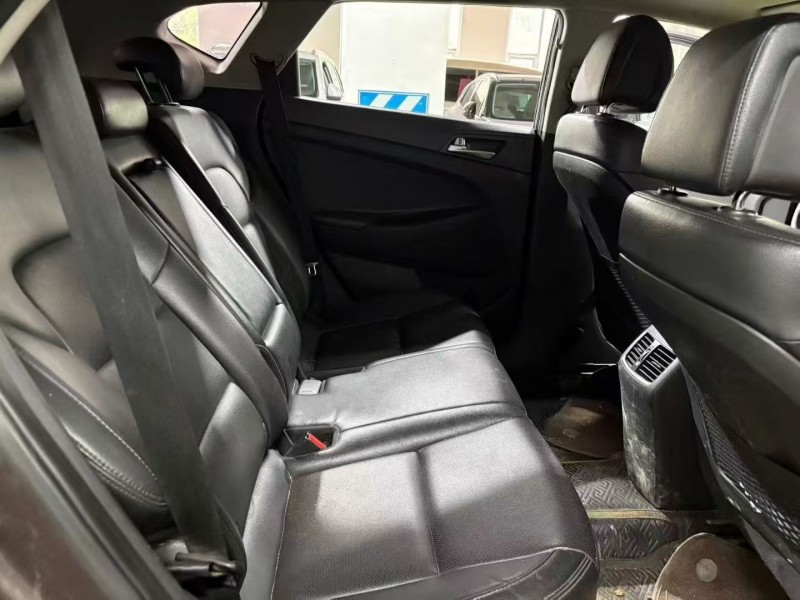 徐州17年现代途胜6