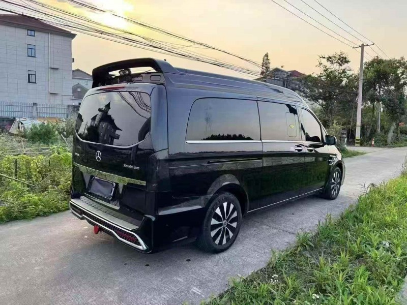 宁波23年奔驰威霆9