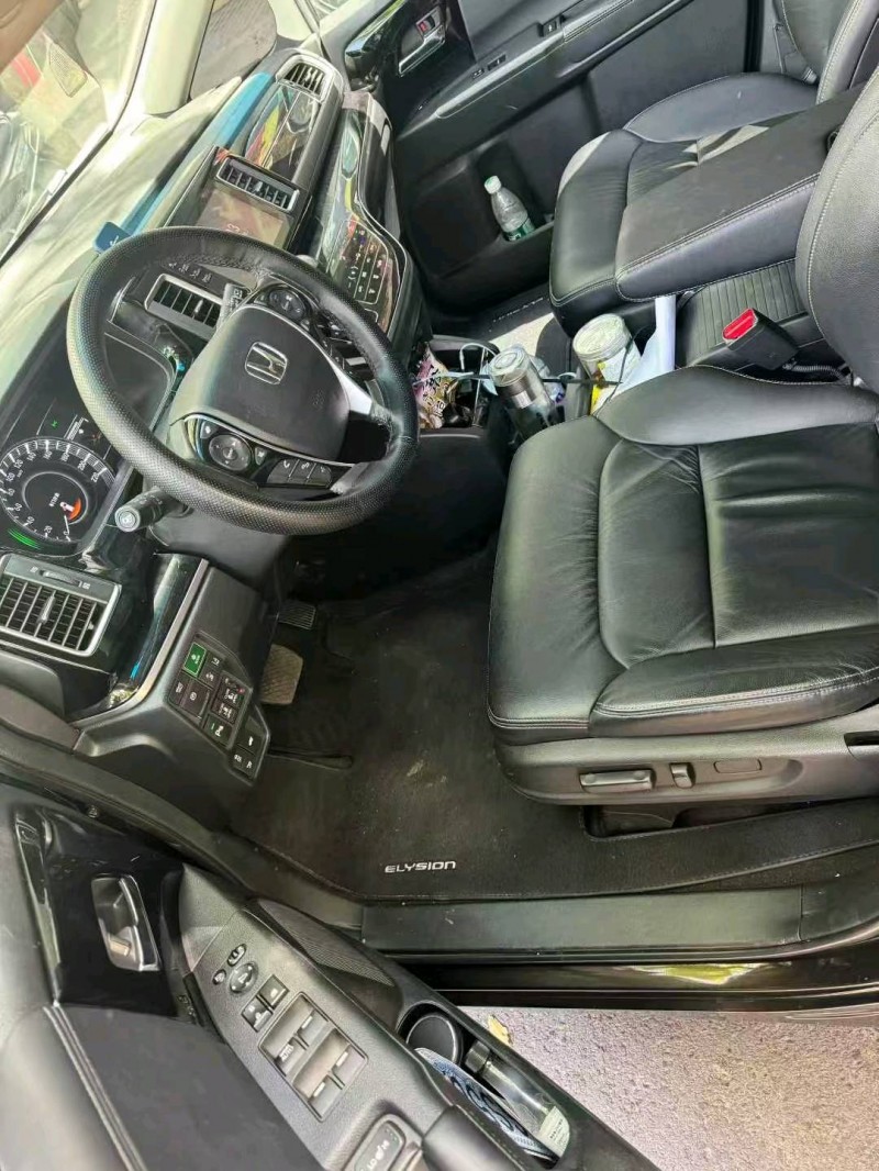 南宁19年本田艾力绅5