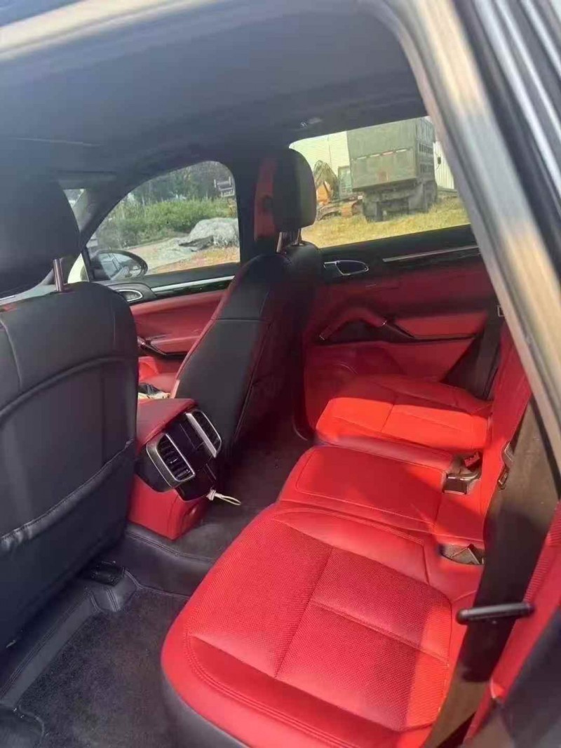 徐州15年保时捷卡宴5