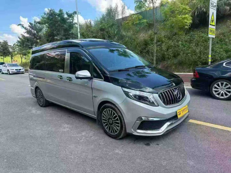 南宁20年奔驰威霆3