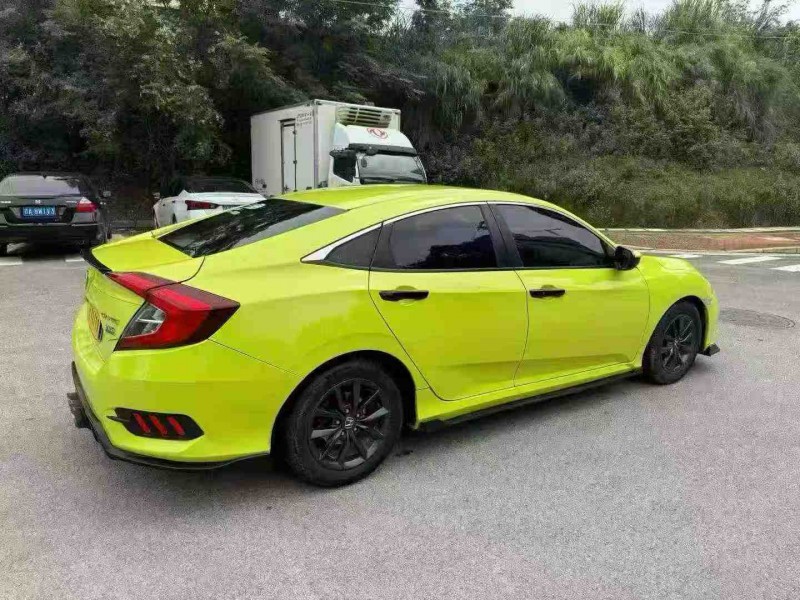 南宁20年本田思域8