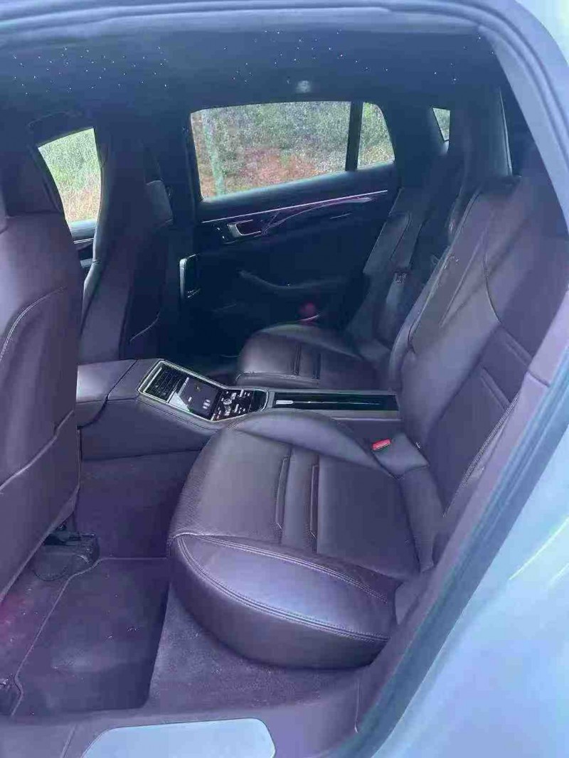 南宁17年保时捷帕拉梅拉6