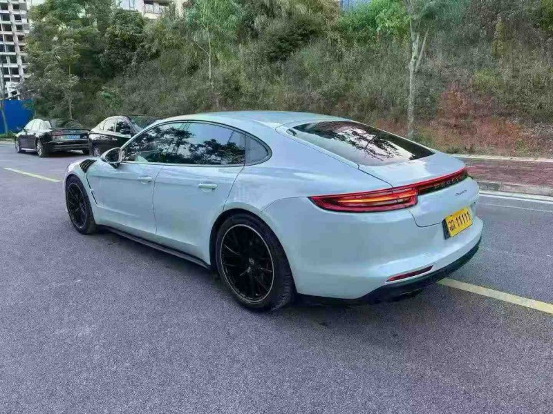 南宁17年保时捷帕拉梅拉7