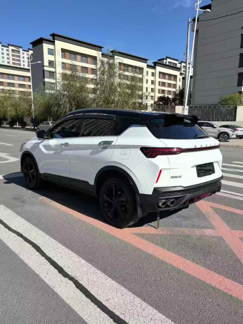 唐山22年吉利缤越7