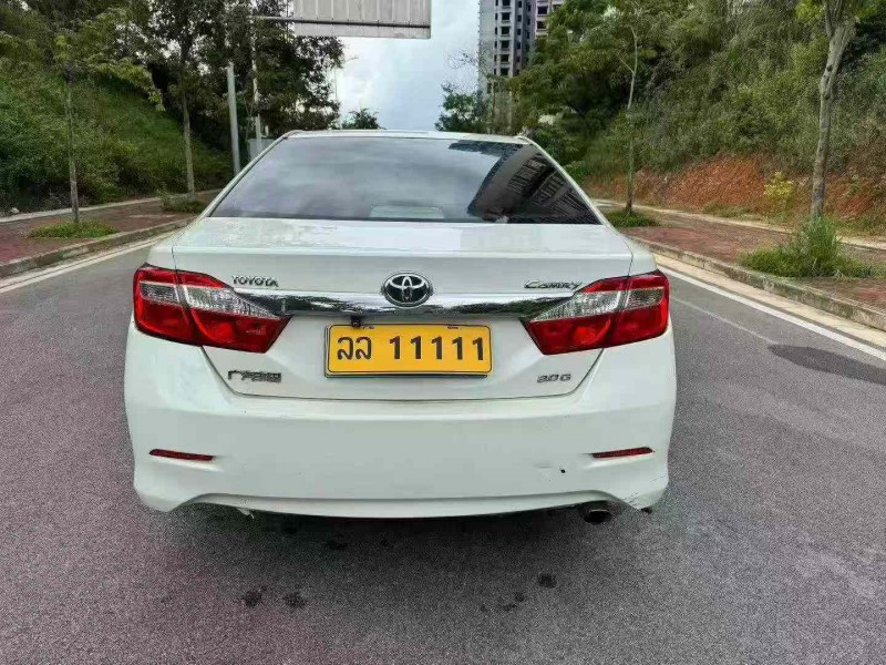 南宁14年丰田凯美瑞9