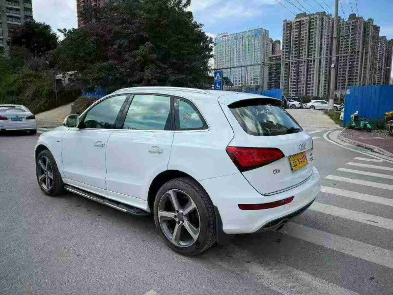 南宁16年奥迪Q58