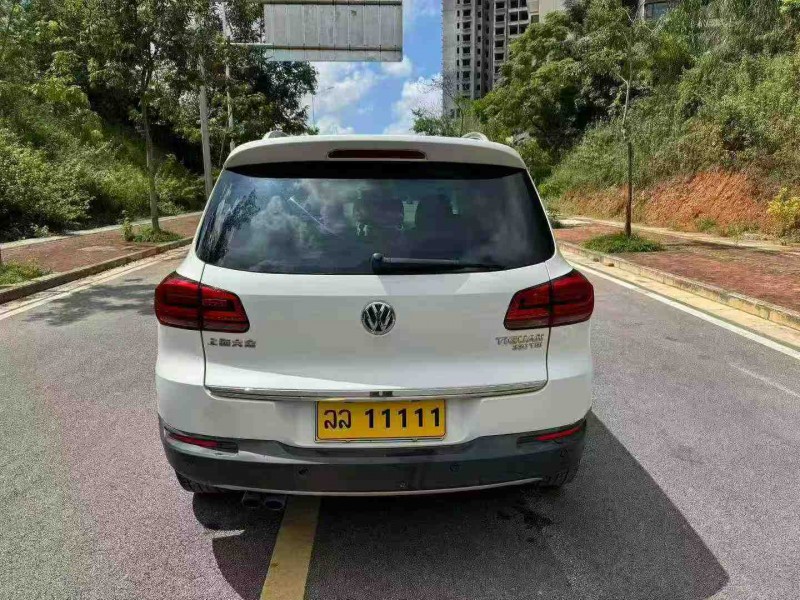 南宁16年大众途观9