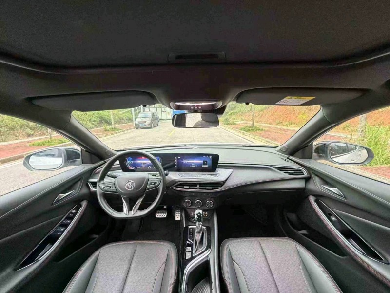 南宁22年别克威朗5