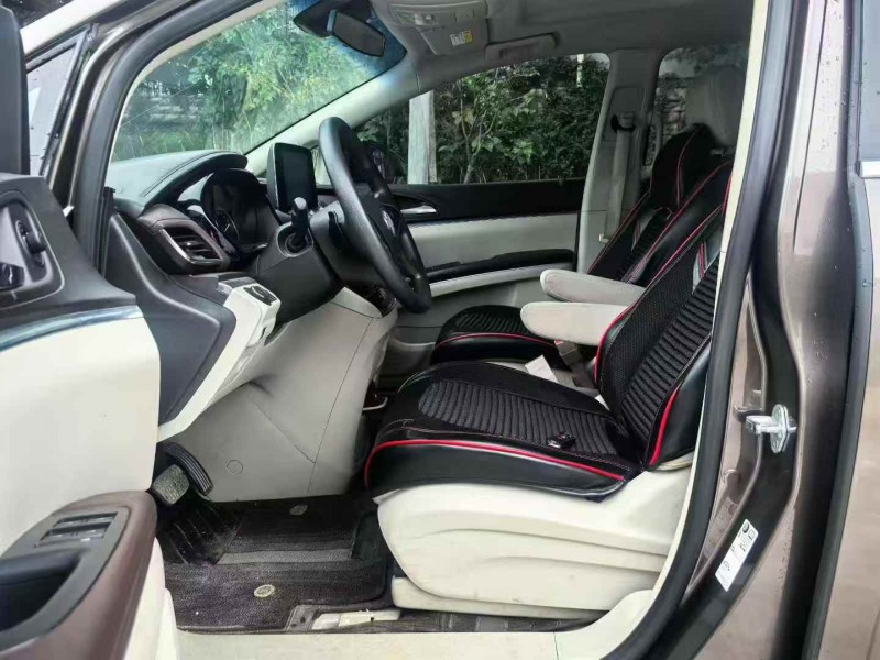 青岛20年别克GL87