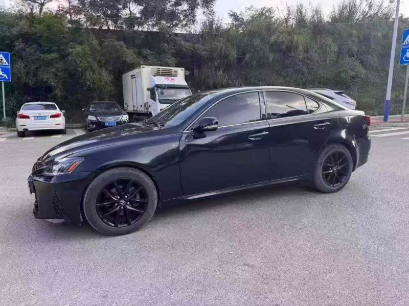 南宁15年雷克萨斯IS3