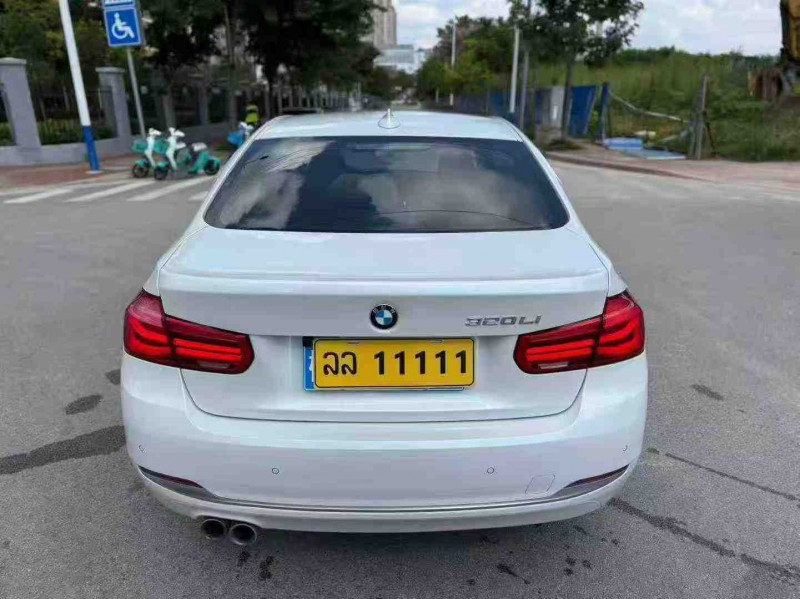 南宁18年宝马3系9