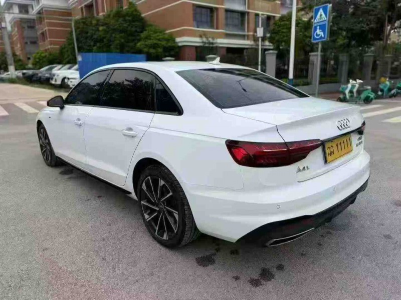 南宁23年奥迪A4L7