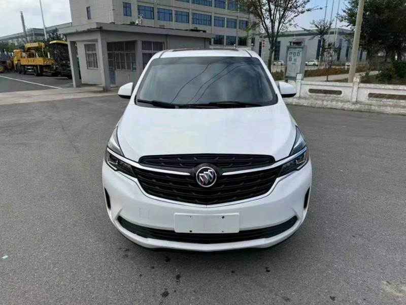 泰州22年别克GL81