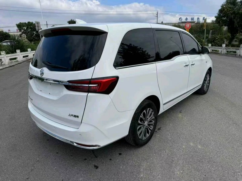 泰州22年别克GL89