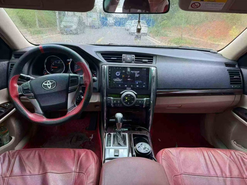 南宁11年丰田锐志5