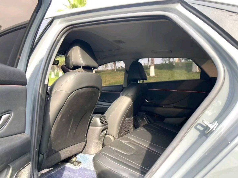 福州23年现代伊兰特9